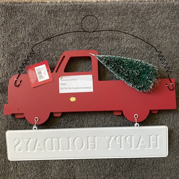 LAST CALL Happy Holidays Wall Decor - Picture 3 of 4